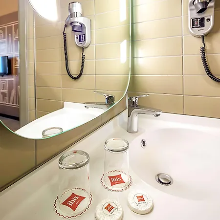 Ibis 3*