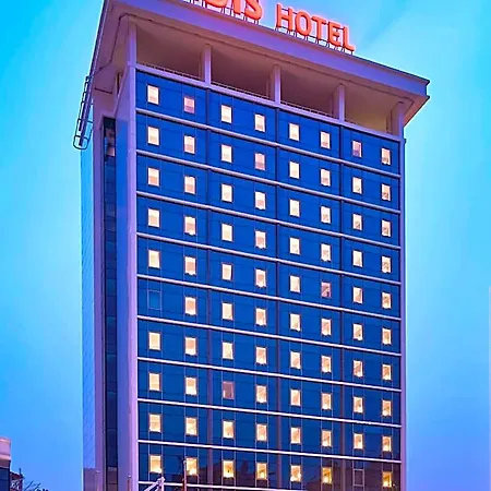 Ibis Hotel 3*