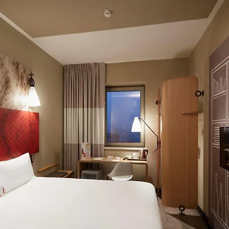 Ibis 3*
