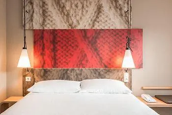 Ibis Hotell 3*